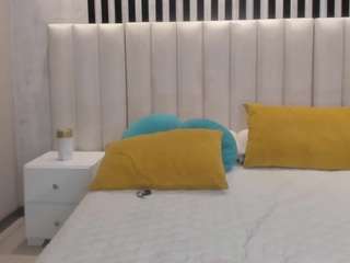 orianafontaine Live Webcam on CamSoda