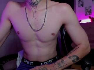 Acest model este live acum. xiceboy