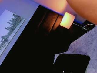 daniiela-foxx Live Webcam on CamSoda