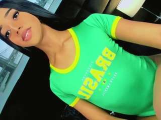 Daniiela-Foxx