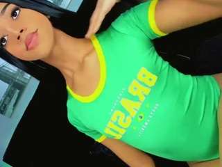 Daniiela-Foxx