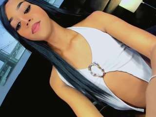Daniiela-Foxx