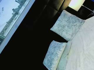 Daniiela-Foxx live webcam show