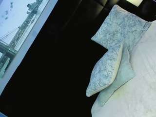 Daniiela-Foxx live webcam show