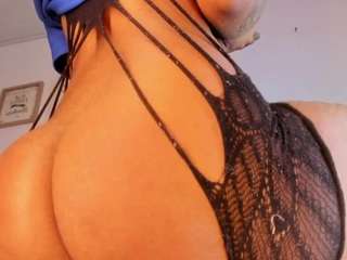 Live webcam model tylla on Soda Cams