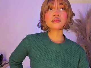 Live webcam model tylla on Soda Cams