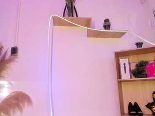 tylla Live Webcam on CamSoda