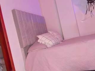 Tylla live cam preview