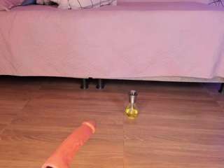 Tylla live cam preview
