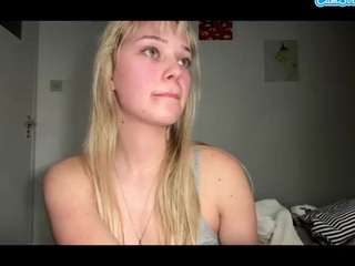 carymains's CamSoda show and profile