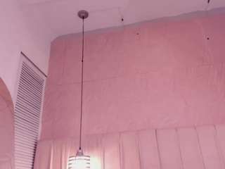 hannah-sinclair live cam profile