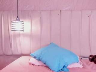 hannah-sinclair live cam profile