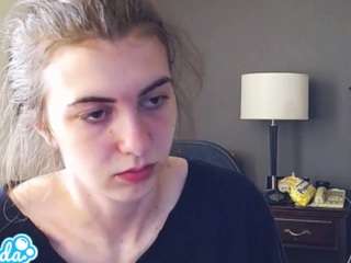 kittysugarbear's CamSoda show and profile