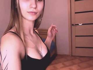 nelliemarcinek webcam