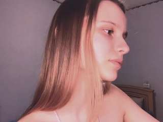 nelliemarcinek Live Webcam on CamSoda