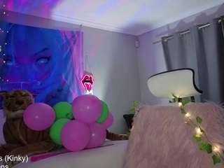 nia-fuckalot Live Webcam on CamSoda