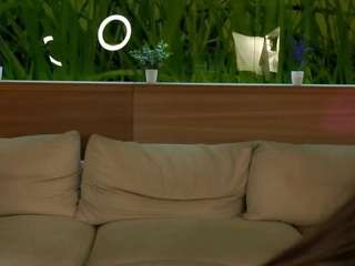 Live webcam model penneytrasher on Soda Cams