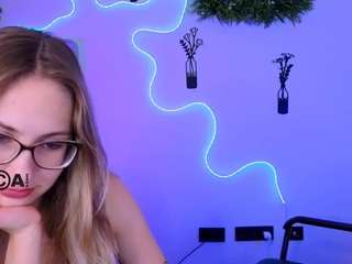 amalialowell live webcam show