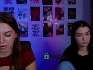 amalialowell live cam preview