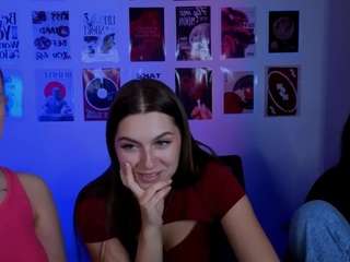 amalialowell live cam preview