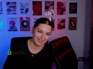 amalialowell live cam preview