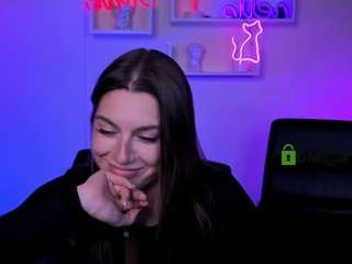 amalialowell live cam preview