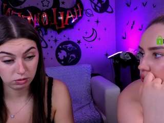 amalialowell live cam preview