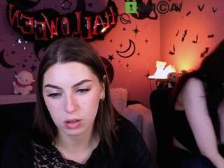 amalialowell live cam preview