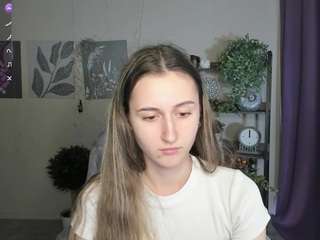 ave-costly live webcam show