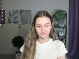 ave-costly live webcam show