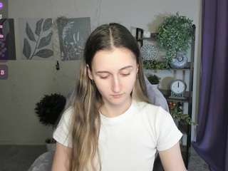 ave-costly live webcam show