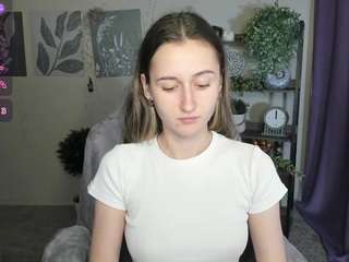 ave-costly live webcam show