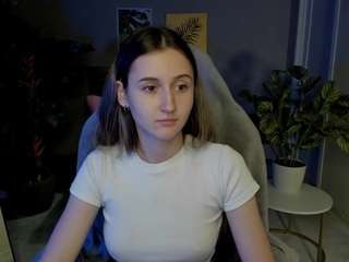 ave-costly live webcam show