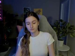 ave-costly live webcam show