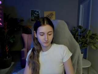 ave-costly live webcam show