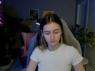 ave-costly live webcam show