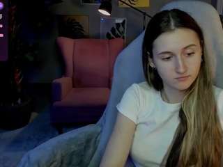 ave-costly live webcam show