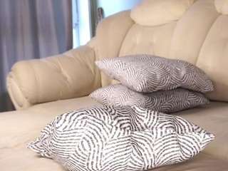 Live webcam model azaleeschabel on Soda Cams