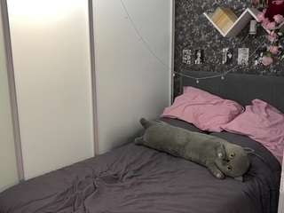 iraidasavinar live cam profile