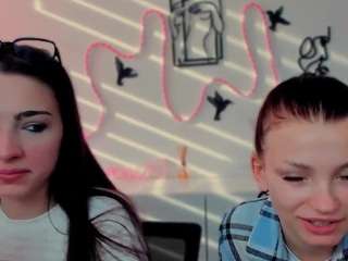 jenny-donne's CamSoda show and profile