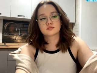 lizabethviers's CamSoda show and profile