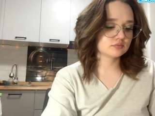 lizabethviers's CamSoda show and profile