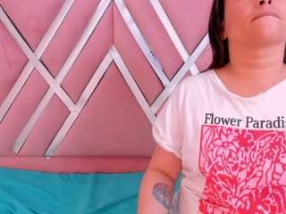 natasha-nesy webcam model