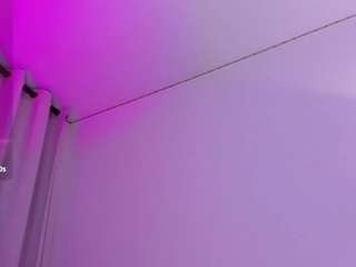 sarah sophia live cam preview