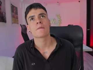 benitosaenz live cam profile