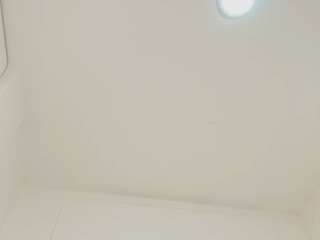 ema-foxyy live cam — black hair, lovense, toys