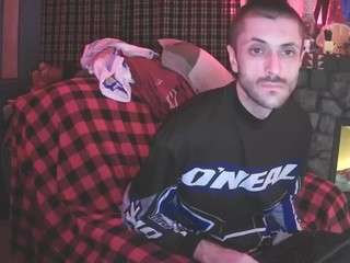 harmoniousphantasm3's CamSoda show and profile