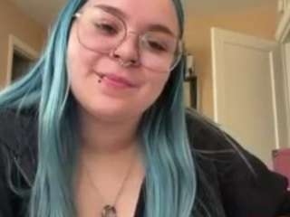 Live webcam model lavishlay on Soda Cams