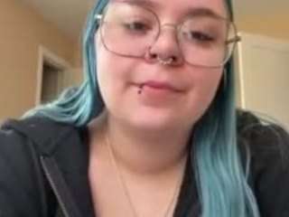 Live webcam model lavishlay on Soda Cams