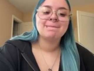 Live webcam model lavishlay on Soda Cams